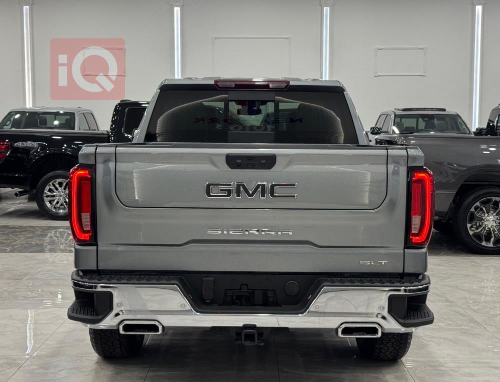 GMC Sierra